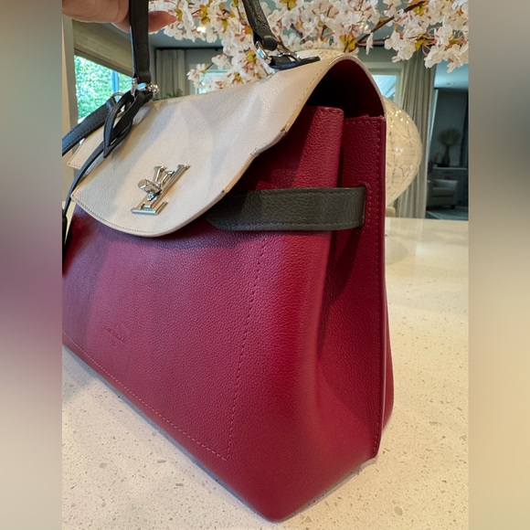 Louis Vuitton lock me Ever MM - Picture 6 of 15